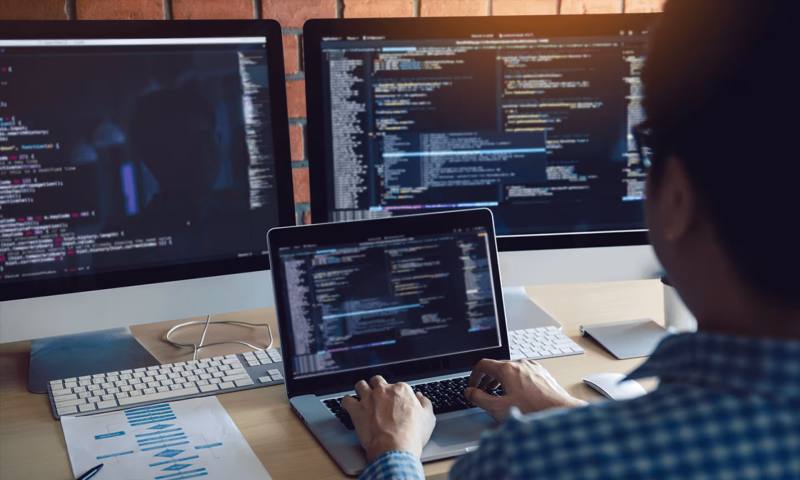 数据科学选型：R与Python如何赋能永平县网站建设？
